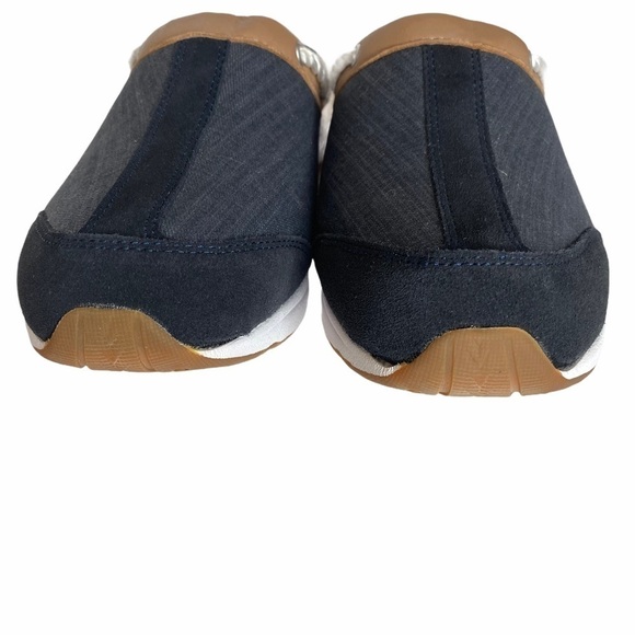 Easy Spirit Travelport 19 Mules. Size 9 1/2 W - Picture 11 of 11